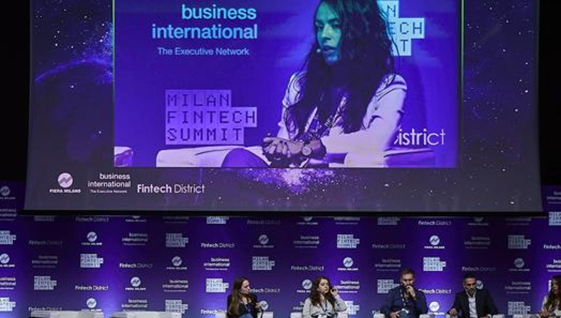 フィンテックスタートアップ622社の担当