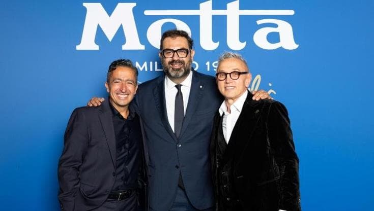 E anche Motta si fa sedurre dal fascino degli chef: ecco il panettone firmato Bruno Barbieri