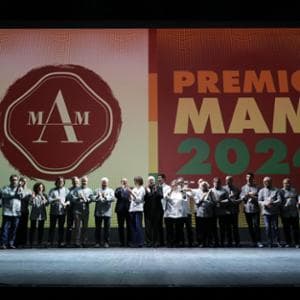 Vent’anni di scuola, così Alma celebra i maestri del gusto