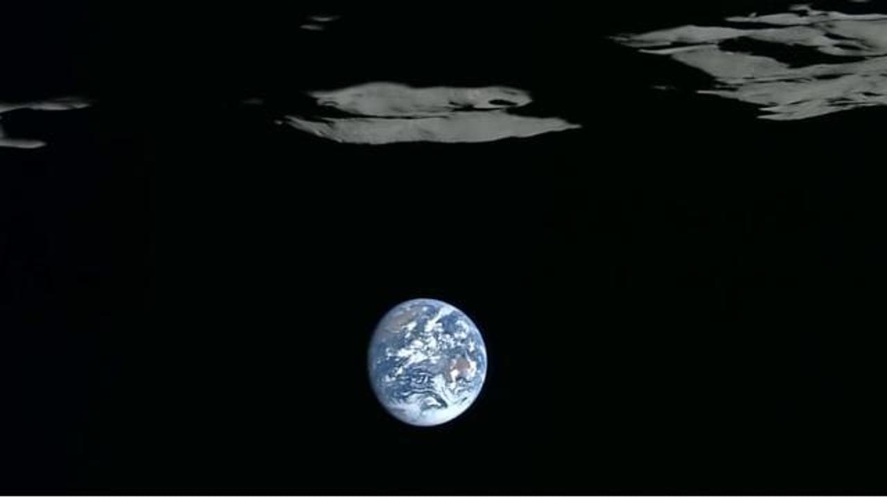 vista della terra dalla luna