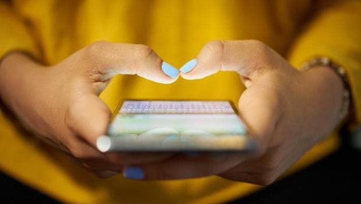 L’isolamento fa sentire in pericolo i ragazzi. E lo smartphone non aiuta