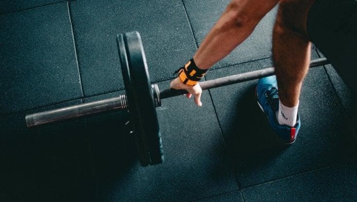 Potenziare i muscoli per almeno 30-60 minuti alla settimana riduce del 20% il rischio di mortalità