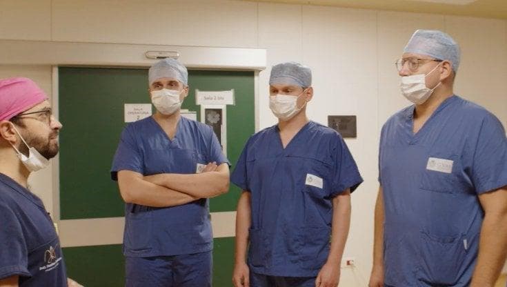 Tutti pazzi per la chirurgia plastica, una serie racconta le storie della 'generazione bisturi'