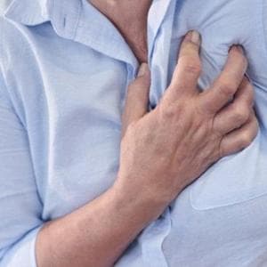 Fiato corto per le donne, dolore al torace per l’uomo, così il cuore potrebbe "avvisare" del rischio di arresto cardiaco