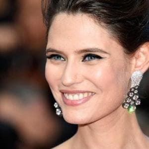 Bianca Balti e la mastectomia preventiva, perché si fa e cos'è la mutazione BRCA