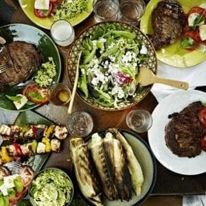 Intossicazioni alimentari, perché d'estate sono più frequenti. E come evitarle