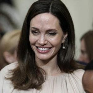 Mutazione Jolie, asportare le ovaie riduce la mortalità più delle altre strategie