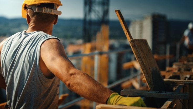Caldo estremo: cosa rischia chi lavora all’aperto