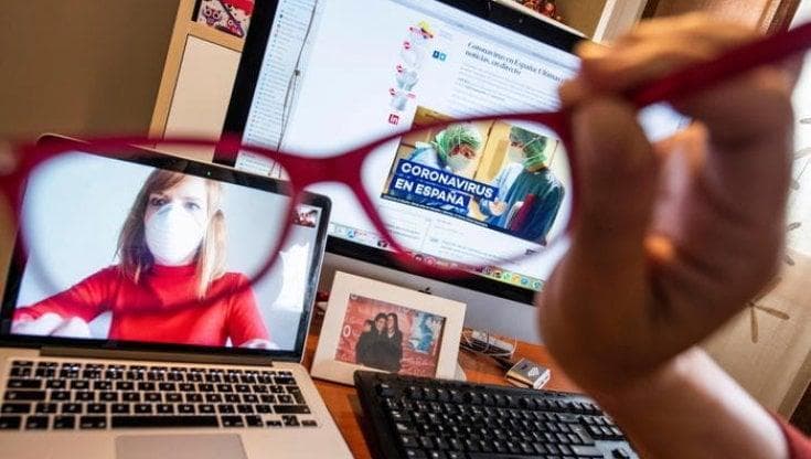 Lo smart working piace al 60% degli italiani perché aiuta a conciliare vita privata e lavoro