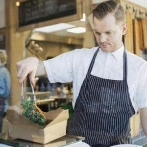 Sorpresa, negli Stati Uniti la doggy bag non è più di moda