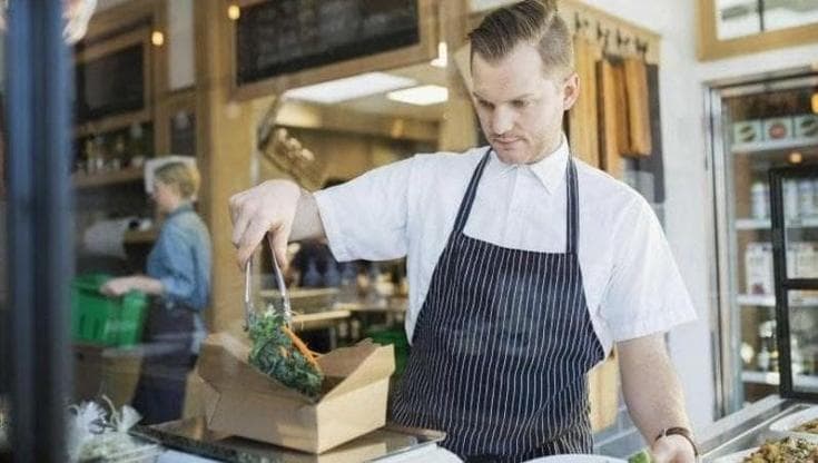 Sorpresa, negli Stati Uniti la doggy bag non è più di moda