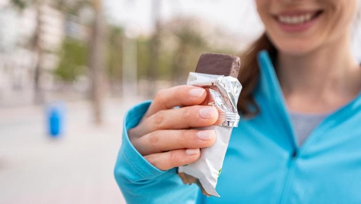 Barrette al cioccolato per perdere peso. Ma solo se c’è anche il collagene