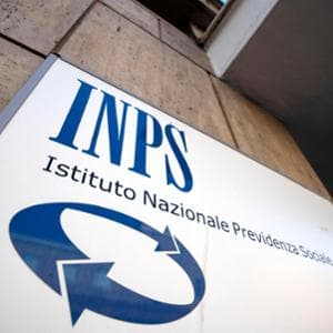 Truffe online, Inps avverte gli utenti: “attenzione a e-mail e sms falsi”
