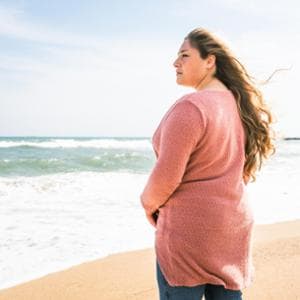 C’è un legame tra pubertà precoce e sovrappeso, ma solo nel sesso femminile