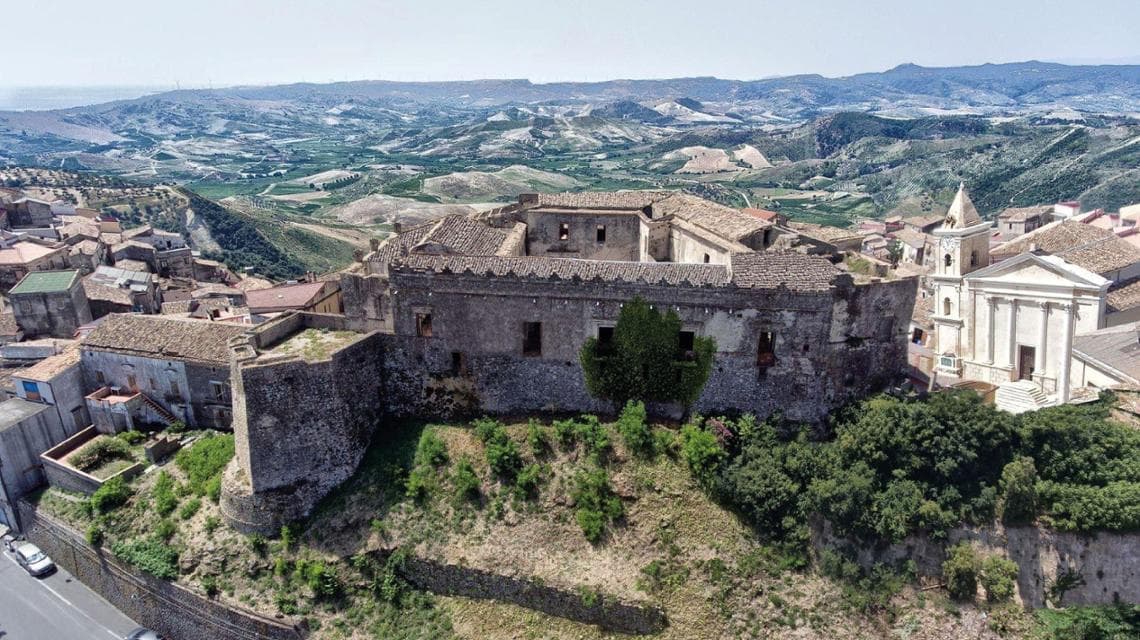 Il castello di Cirò