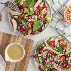 Frutta, verdura, olio d’oliva e cereali integrali: la dieta sana che allontana l’osteoporosi