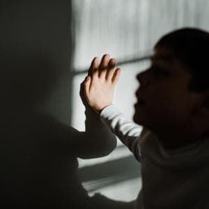 Autismo: “Vi racconto cosa succede quando perdo il controllo della mia mente”