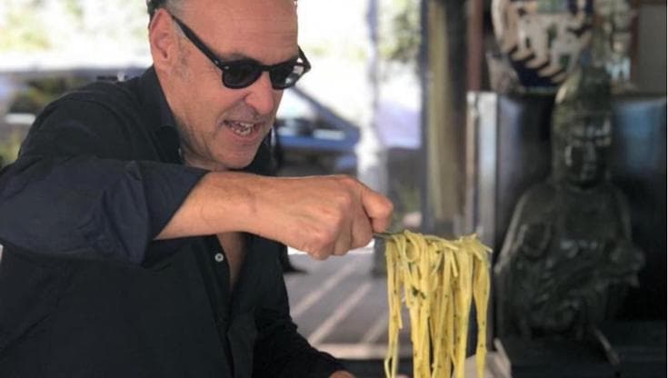 Antonio Pisano, detto Bijoux, e gli Spaghetti con le vongole serviti al Lido Azzurro