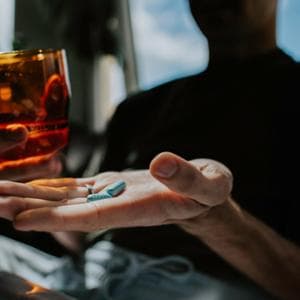 Obezite karşıtı ilaçlara dikkat edin; doğum kontrol hapının etkinliğini azaltabilirler