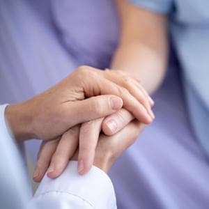 Fine vita, le critiche degli oncologi al disegno di legge
