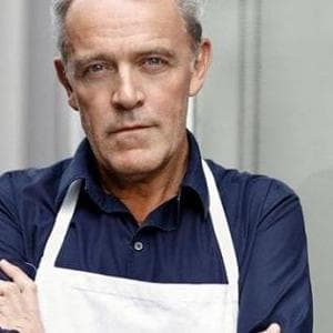 La svolta dello chef tristellato parigino: “Basta carne e formaggi, servo solo verdure e cibi veg”