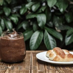 Con la brioscia, la panna o con i capperi: 10 granite siciliane e dove provarle