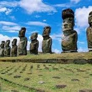 Clima, le statue Rapa Nui nell’isola di Pasqua rischiano di essere sommerse