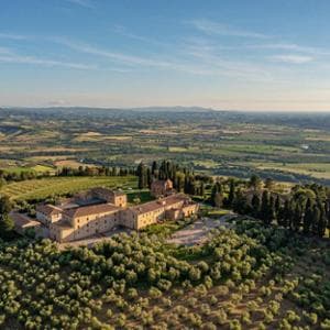 Un banchetto musicale e grandi vini, sotto lo sguardo dell’Amiata