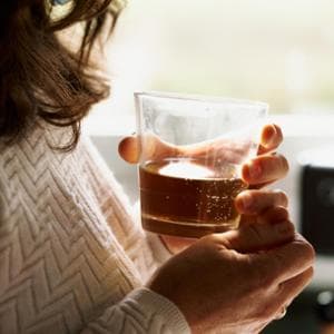Alkol, Kadın Sağlığı Riski: Yılda 3200 Yeni Kanser vakası