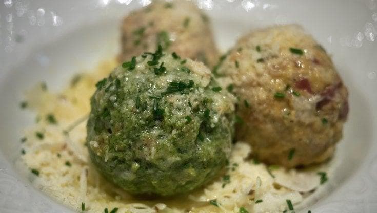 Dalla festa dei canerderli fino alla cena dei 1000 a Catanzaro, quanti eventi in giro per l’Italia