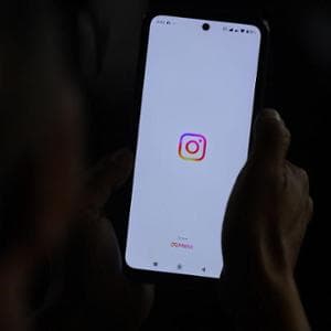 Aumentano i profili Instagram clonati: come proteggersi e come segnalarli