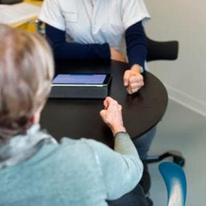 Alzheimer, per curarlo serve un mix di nuove e vecchie terapie
