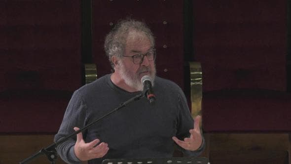 Festival Salute 2025.  Andrea Pennacchi: "Troppo vino fa male ma un po' aiuta a stare insieme"