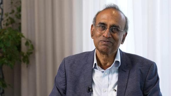 Mangiare poco allunga la vita: colloquio con il Premio Nobel Venki Ramakrishnan