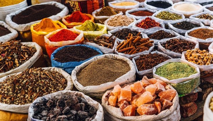 Tutti i sapori del mondo sugli scaffali: ecco i migliori negozi etnici di Roma