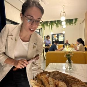 Myriam, la sommelier italiana che ha portato la Francia nel cuore del Vietnam