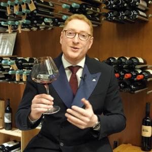 “Mi faccio il mio vino”. La moda tra i wine expert, l’ultimo è di Paolo Porfidio