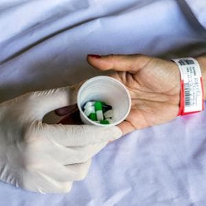 Cure palliative, quelle che accompagnano una malattia inguaribile. Un diritto, ma per pochi