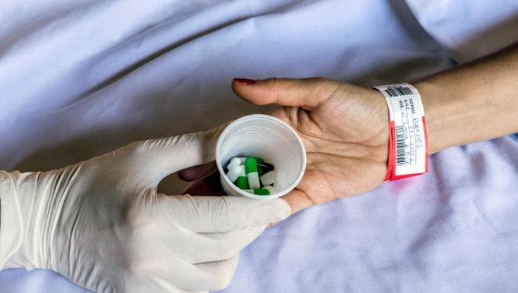 Cure palliative, quelle che accompagnano una malattia inguaribile. Un diritto, ma per pochi