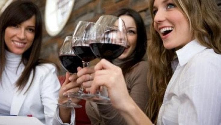 La crisi del Novello, dal rito al ricordo: il vino che voleva essere moderno ma stiamo dimenticando