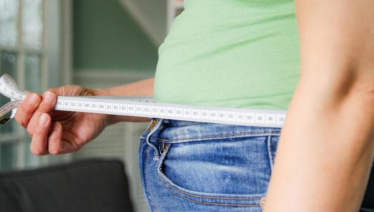 Obesità: sempre più donne si affidano ai farmaci dopo la gravidanza, e non è necessariamente un bene