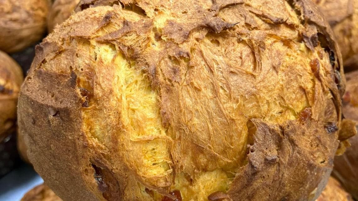 Albicocca e zafferano, il panettone di Carmen Vecchione