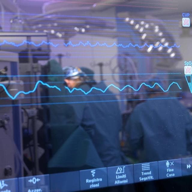 Noel'de yeni kalp: Bambino Gesu'da iki genç hastaya çift nakil