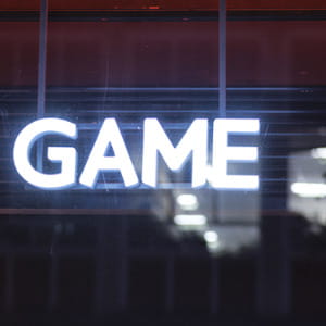 Il 2025 dei videogiochi: mercato in crescita, lavoro in calo. E le novità arrivano dai piccoli