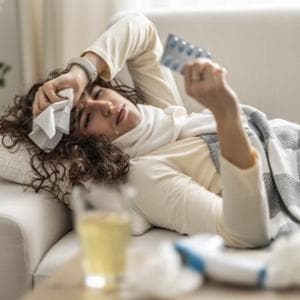 Stessa stanza, stesso virus, zero contagi: come si trasmette davvero l’influenza