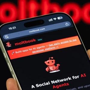Moltbook, il social per le IA: cos’è e come funziona per noi umani