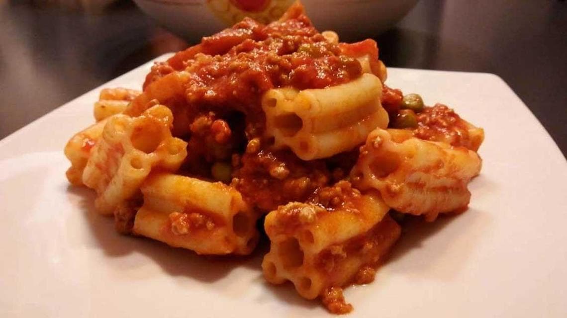 I maccheroni ‘e cincu puttusa’ di Acireale