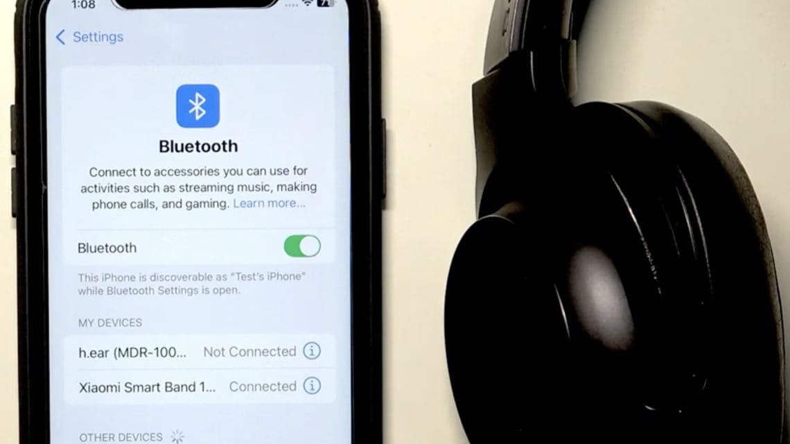 Con l’NFC puoi collegare le cuffie allo smartphone