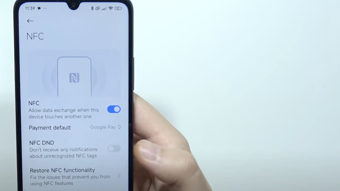 Interfaccia di configurazione NFC per attivare Google Play su Xiaomi