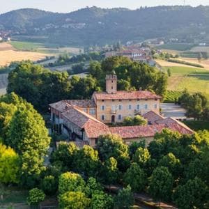 Monferrato come la Toscana: il Castello di Razzano tra Barbera, ulivi e visite sold out
